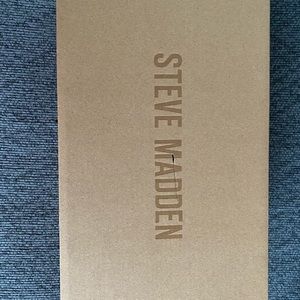 Brand new not work Steve Madden Lipa Clear slip on sandal